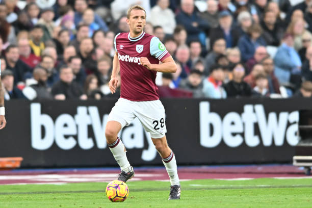 在职业足球 在职业足球