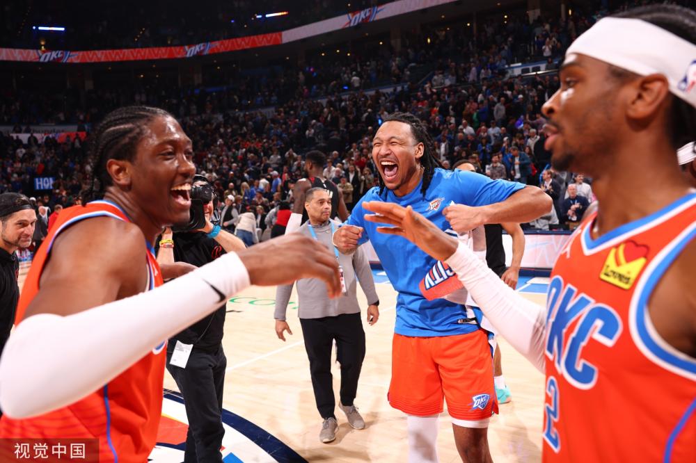 示着球队在 示着球队在